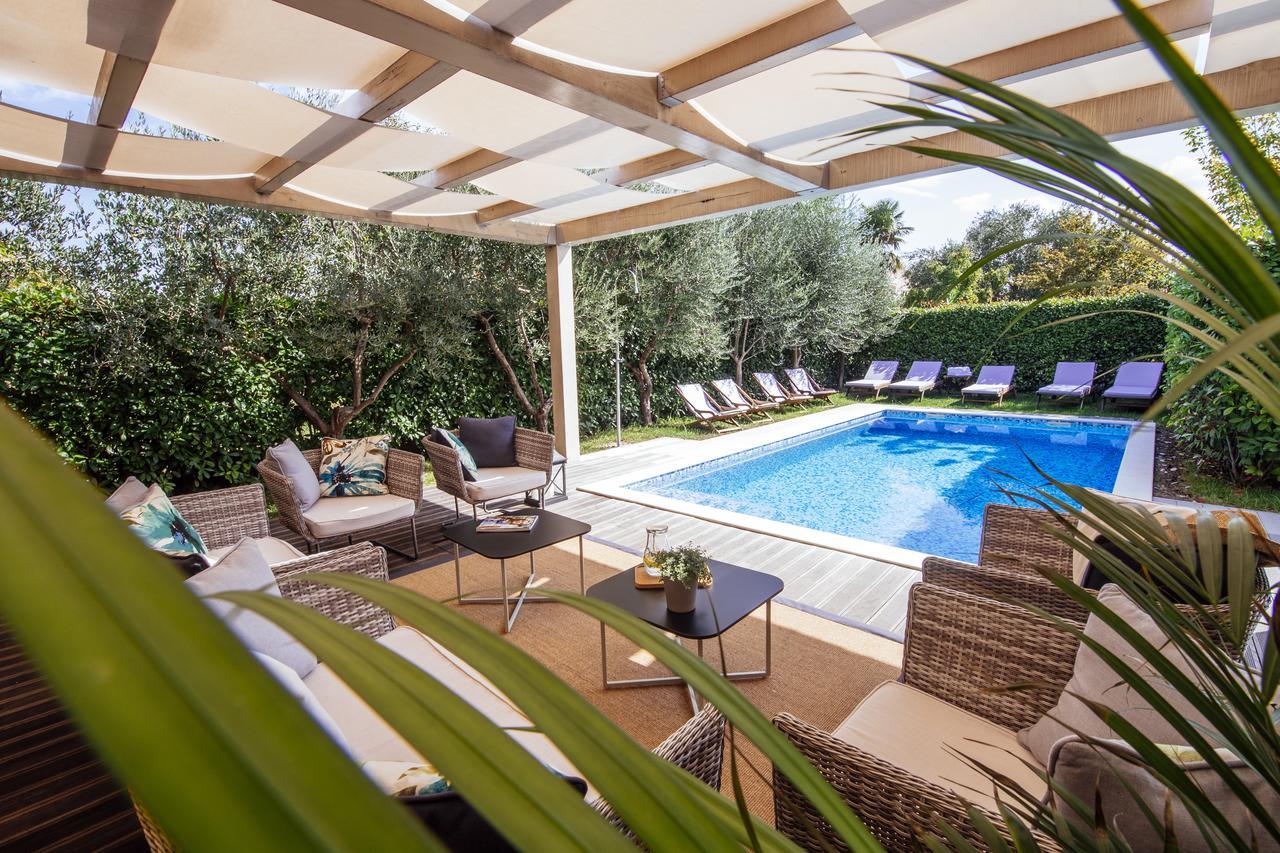 Villa Mirakul Sukošan Habitación foto