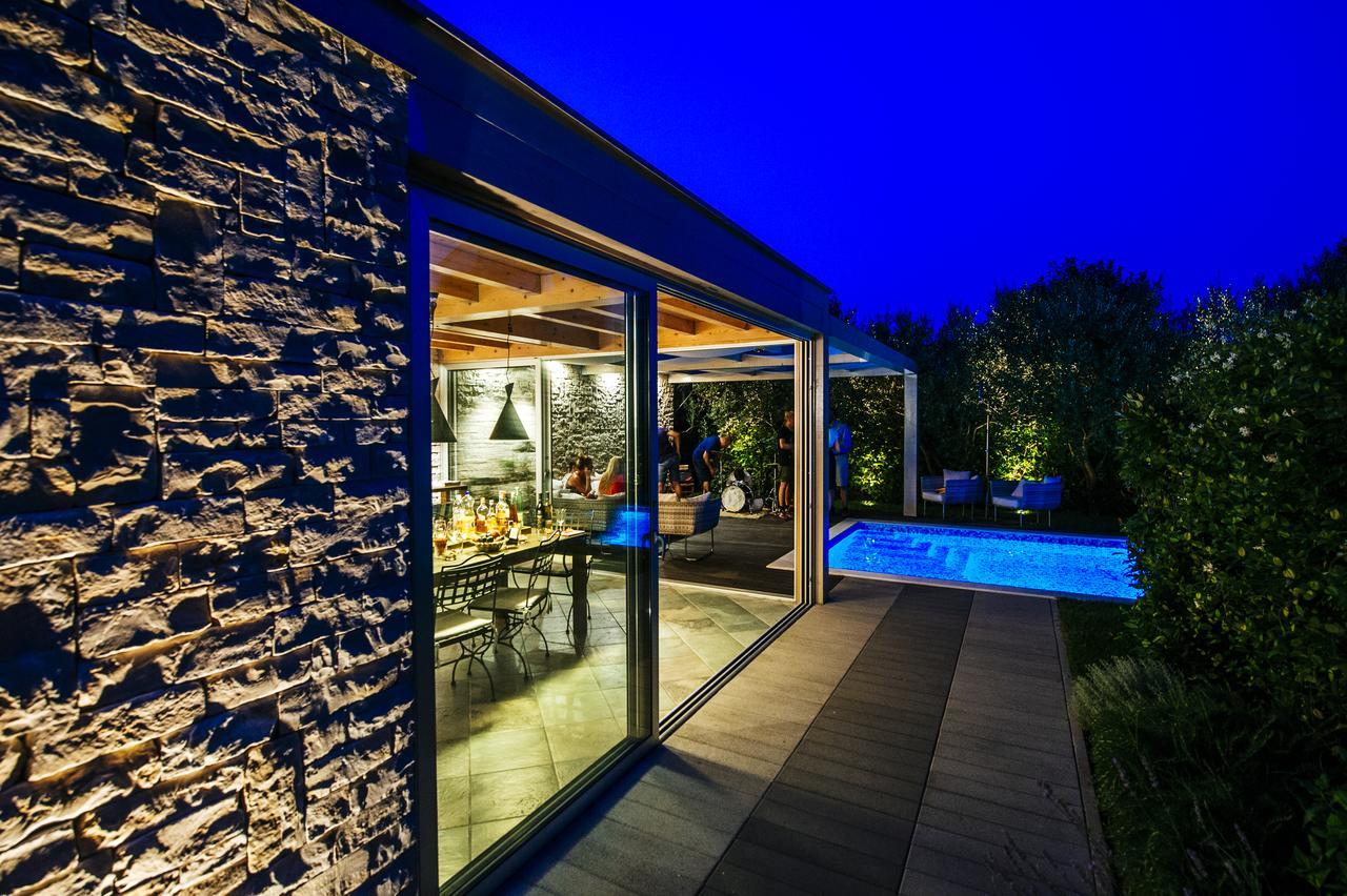 Villa Mirakul Sukošan Exterior foto